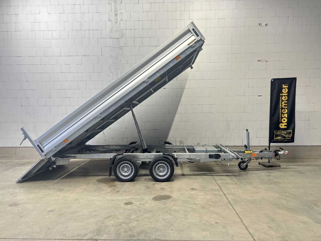 VEZEKO Juki 35.4 Multi Multidreiseitenkipper - Príves sklápěcí: obrázok 1 VEZEKO Juki 35.4 Multi Multidreiseitenkipper - Príves sklápěcí: obrázok 1