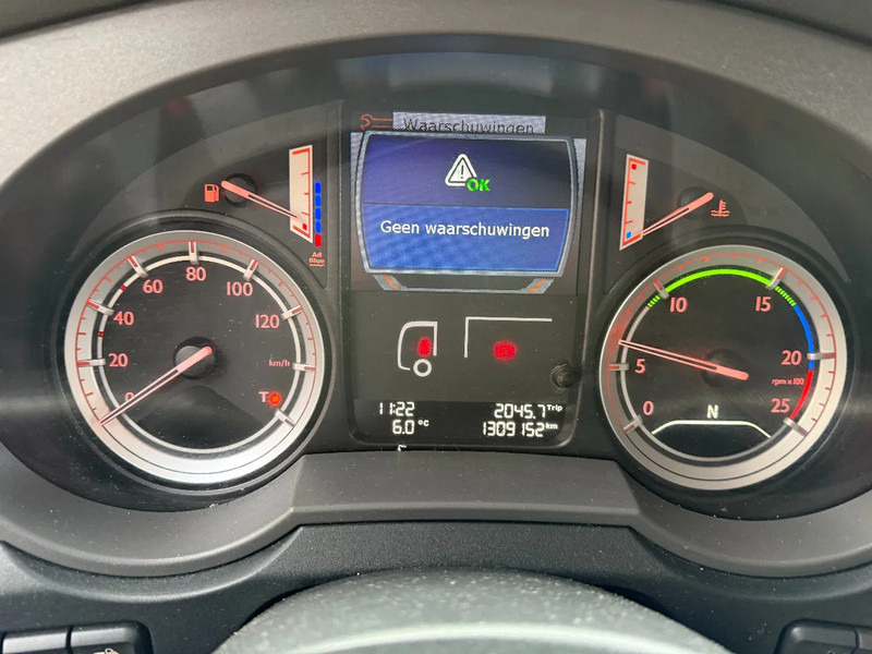 DAF XF 460 XF460 6X2 SCC EURO6 CHASSIS - HOLLAND TRUCK - SMART TACHO -TOP CONDITION!!!! - Podvozek s kabinou: obrázok 4 DAF XF 460 XF460 6X2 SCC EURO6 CHASSIS - HOLLAND TRUCK - SMART TACHO -TOP CONDITION!!!! - Podvozek s kabinou: obrázok 4