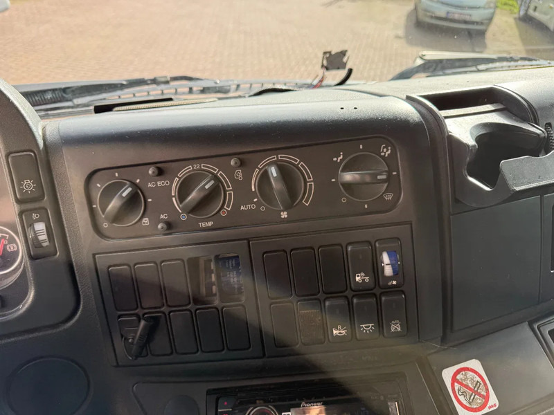 Skříňový nákladní auto MAN TGM 18.250 TGM 18.250 4X2 Koffer mit Ladebordwand TUV-2-2026 NL-Truck: obrázok 13