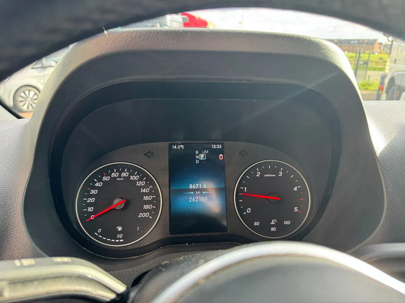 Mercedes-Benz Sprinter Sprinter 515CDI bakwagen met klep / automaat / MBUX /Navi / Airco / Camera / Top - Dodávka skriňová nadstavba: obrázok 4 Mercedes-Benz Sprinter Sprinter 515CDI bakwagen met klep / automaat / MBUX /Navi / Airco / Camera / Top - Dodávka skriňová nadstavba: obrázok 4