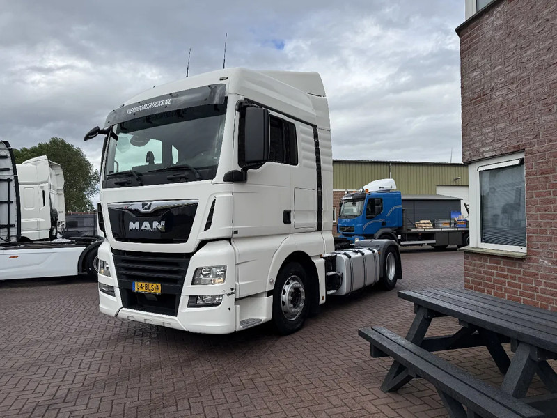 MAN TGX MAN TGX 18.420 4X2 BLS / 2X Tank / 2X Bett / MAN Service / TOP NL Truck - Ťahač: obrázok 2 MAN TGX MAN TGX 18.420 4X2 BLS / 2X Tank / 2X Bett / MAN Service / TOP NL Truck - Ťahač: obrázok 2