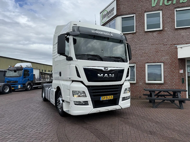 MAN TGX MAN TGX 18.420 4X2 BLS / 2X Tank / 2X Bett / MAN Service / TOP NL Truck - Ťahač: obrázok 1 MAN TGX MAN TGX 18.420 4X2 BLS / 2X Tank / 2X Bett / MAN Service / TOP NL Truck - Ťahač: obrázok 1