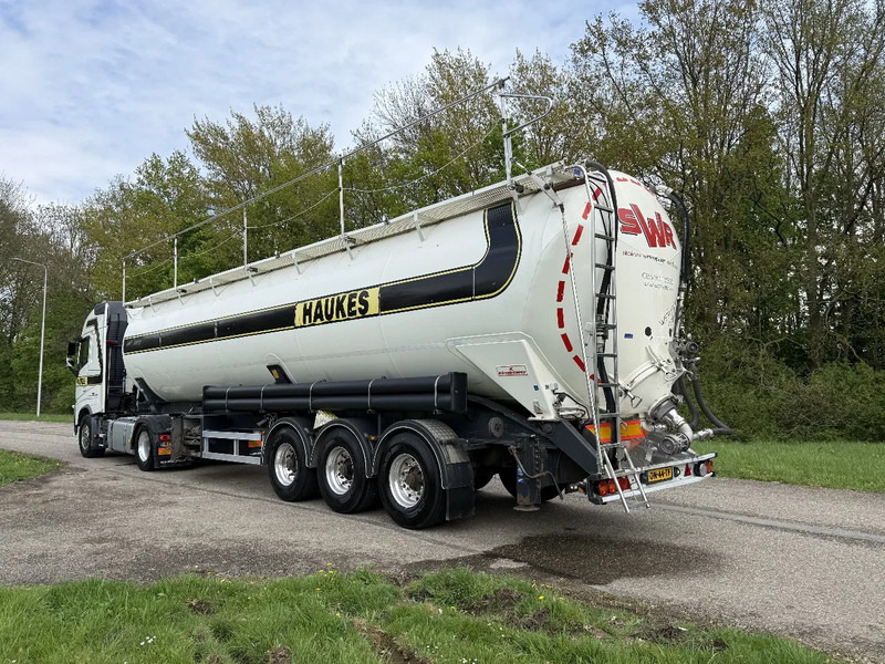 Volvo FH 420 4X2 MIT KASSBOHRER KIPPSILO SUPER ZUSTAND!!! - Ťahač: obrázok 4 Volvo FH 420 4X2 MIT KASSBOHRER KIPPSILO SUPER ZUSTAND!!! - Ťahač: obrázok 4