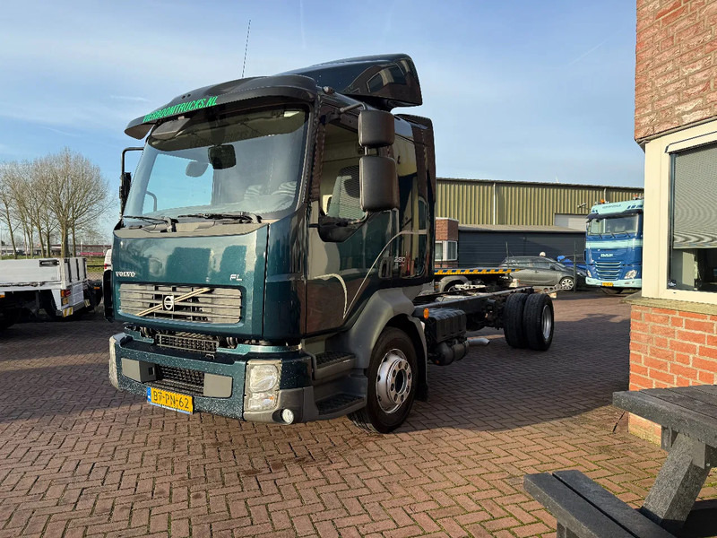 Volvo FL 12 FL 280 11.990KG MANUAL GEARBOX - Podvozek s kabinou: obrázok 2 Volvo FL 12 FL 280 11.990KG MANUAL GEARBOX - Podvozek s kabinou: obrázok 2