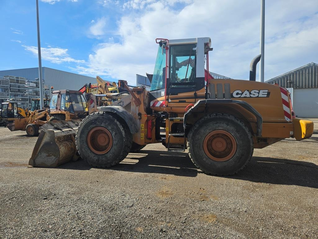 CASE 621 D - Kolesový nakladač: obrázok 3 CASE 621 D - Kolesový nakladač: obrázok 3