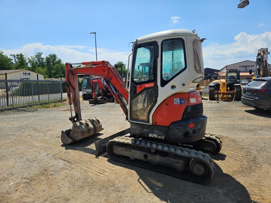 KUBOTA U 25 - Mini rýpadlo: obrázok 3 KUBOTA U 25 - Mini rýpadlo: obrázok 3