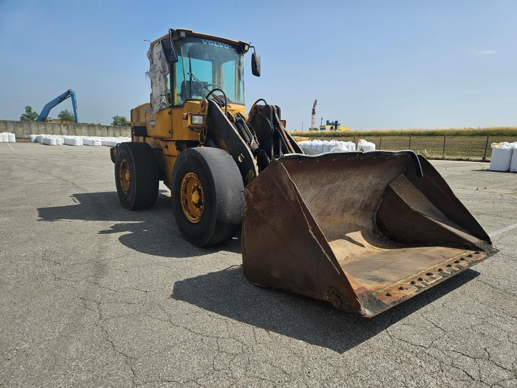 VOLVO L 70 D - Kolesový nakladač: obrázok 5 VOLVO L 70 D - Kolesový nakladač: obrázok 5