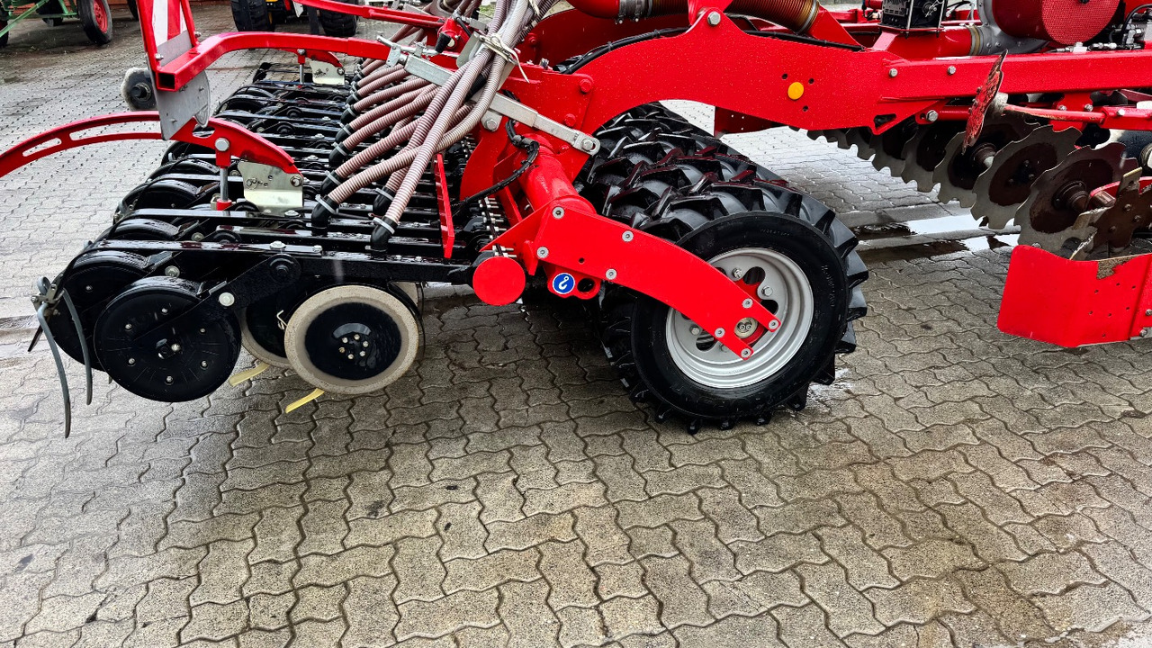 Horsch Pronto 3DC Top Zustand - Univerzálny sejací stroj: obrázok 3 Horsch Pronto 3DC Top Zustand - Univerzálny sejací stroj: obrázok 3