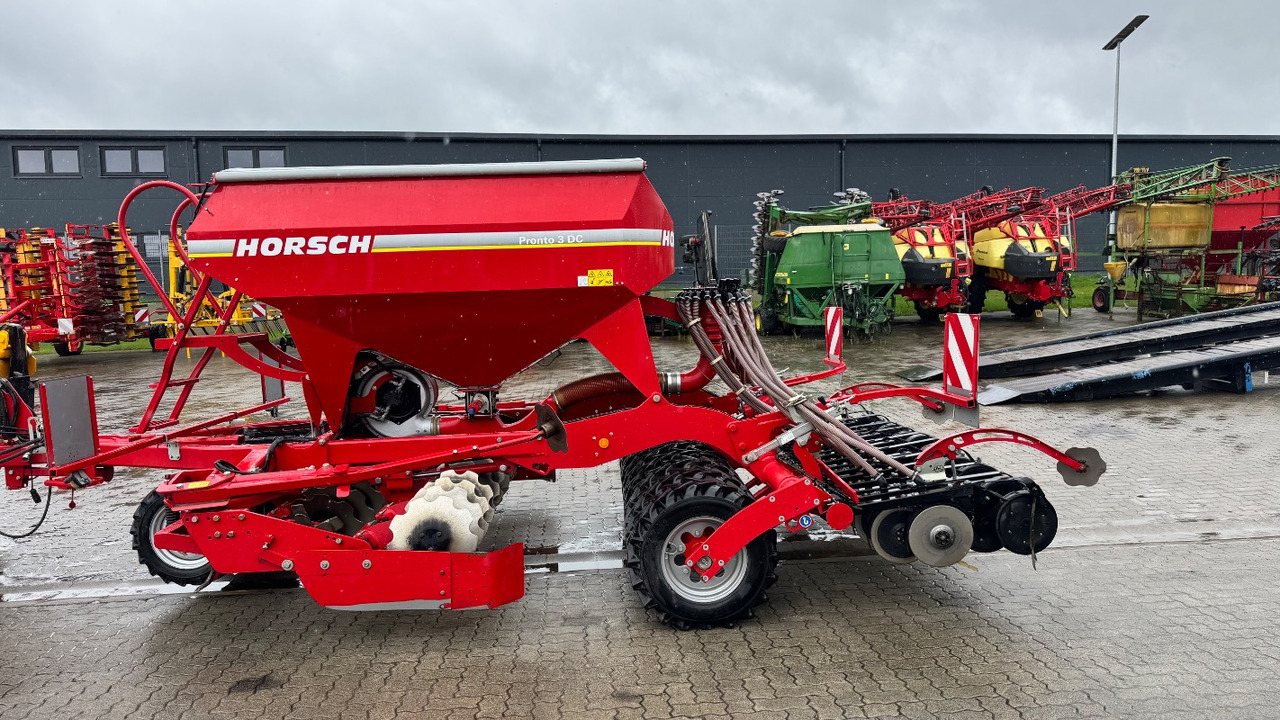 Horsch Pronto 3DC Top Zustand - Univerzálny sejací stroj: obrázok 5 Horsch Pronto 3DC Top Zustand - Univerzálny sejací stroj: obrázok 5
