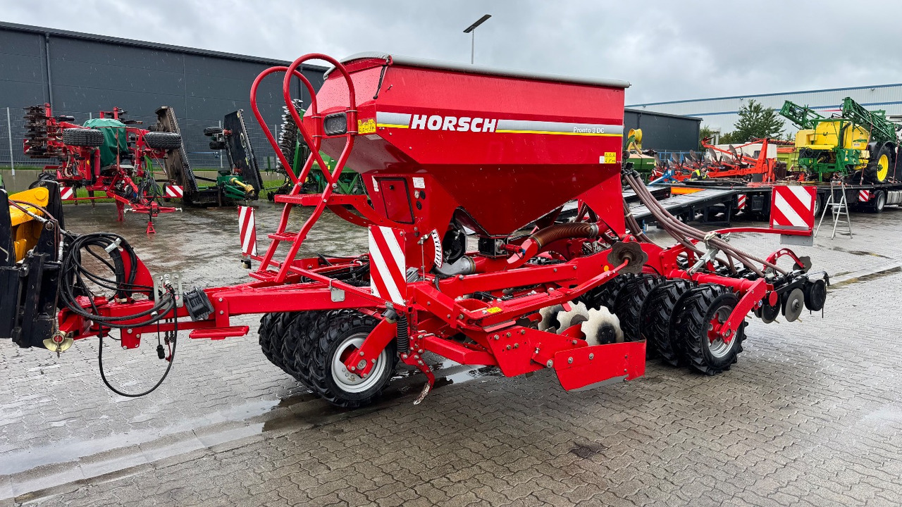 Horsch Pronto 3DC Top Zustand - Univerzálny sejací stroj: obrázok 4 Horsch Pronto 3DC Top Zustand - Univerzálny sejací stroj: obrázok 4