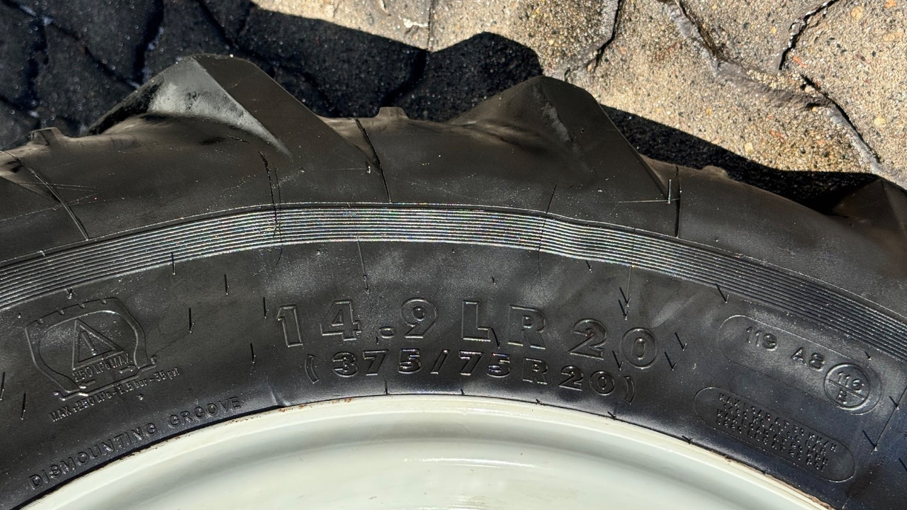 Steyr 4090 Kompakt - Traktor: obrázok 5 Steyr 4090 Kompakt - Traktor: obrázok 5