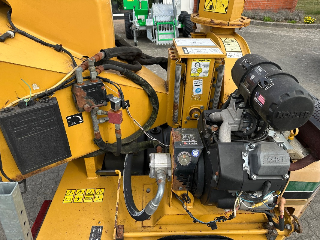 Vermeer BC 600XL - Kosačka: obrázok 4 Vermeer BC 600XL - Kosačka: obrázok 4