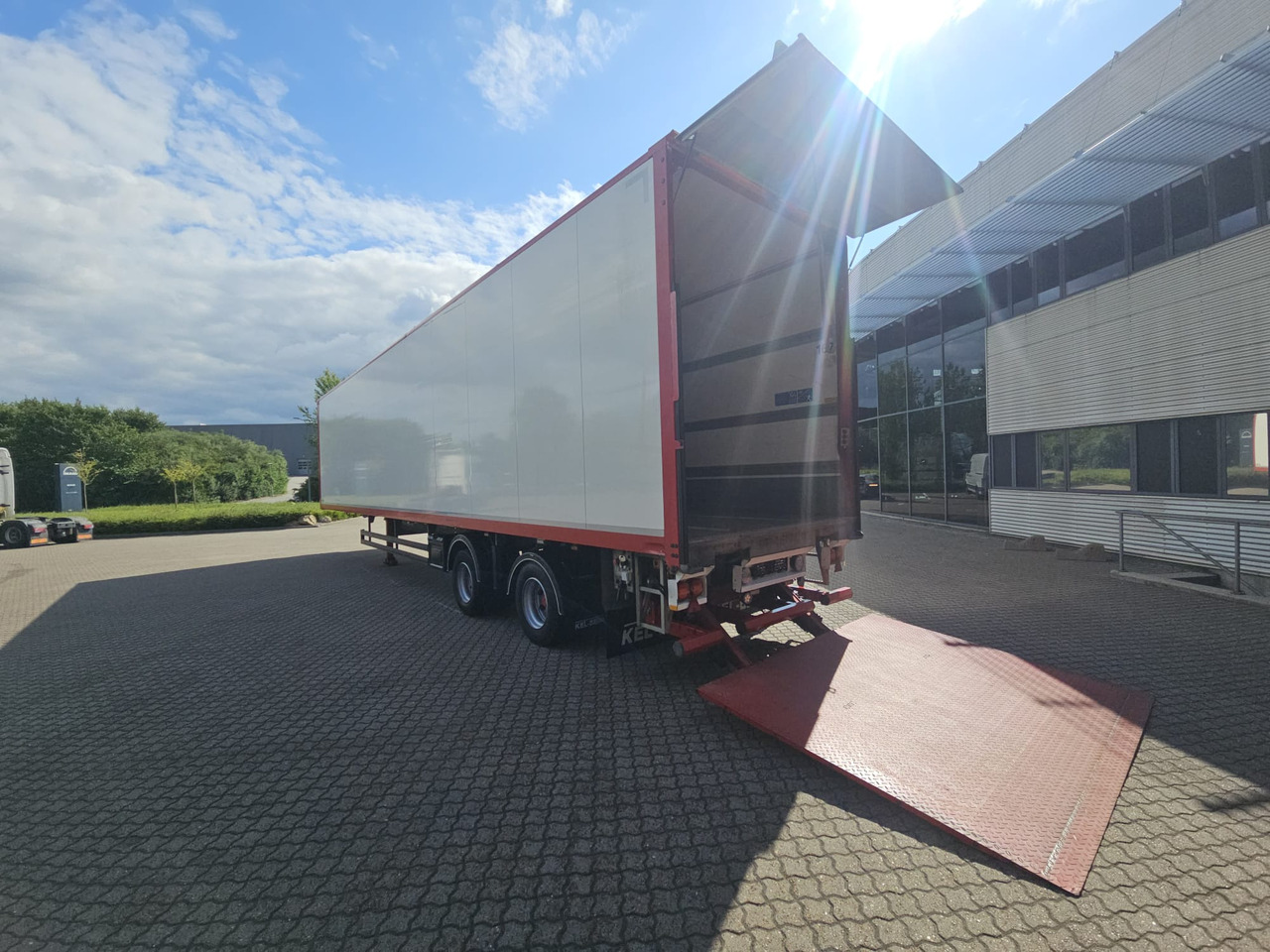 Kel-Berg 2 Aksel City 13,60 - Náves skriňové: obrázok 3 Kel-Berg 2 Aksel City 13,60 - Náves skriňové: obrázok 3