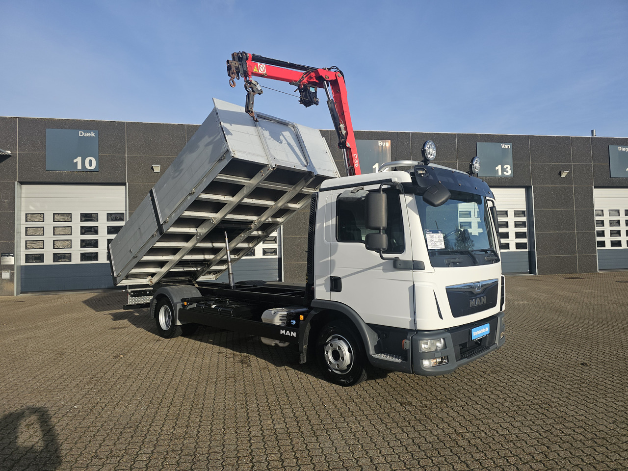 MAN TGL 10.220 - Sklápač: obrázok 2 MAN TGL 10.220 - Sklápač: obrázok 2