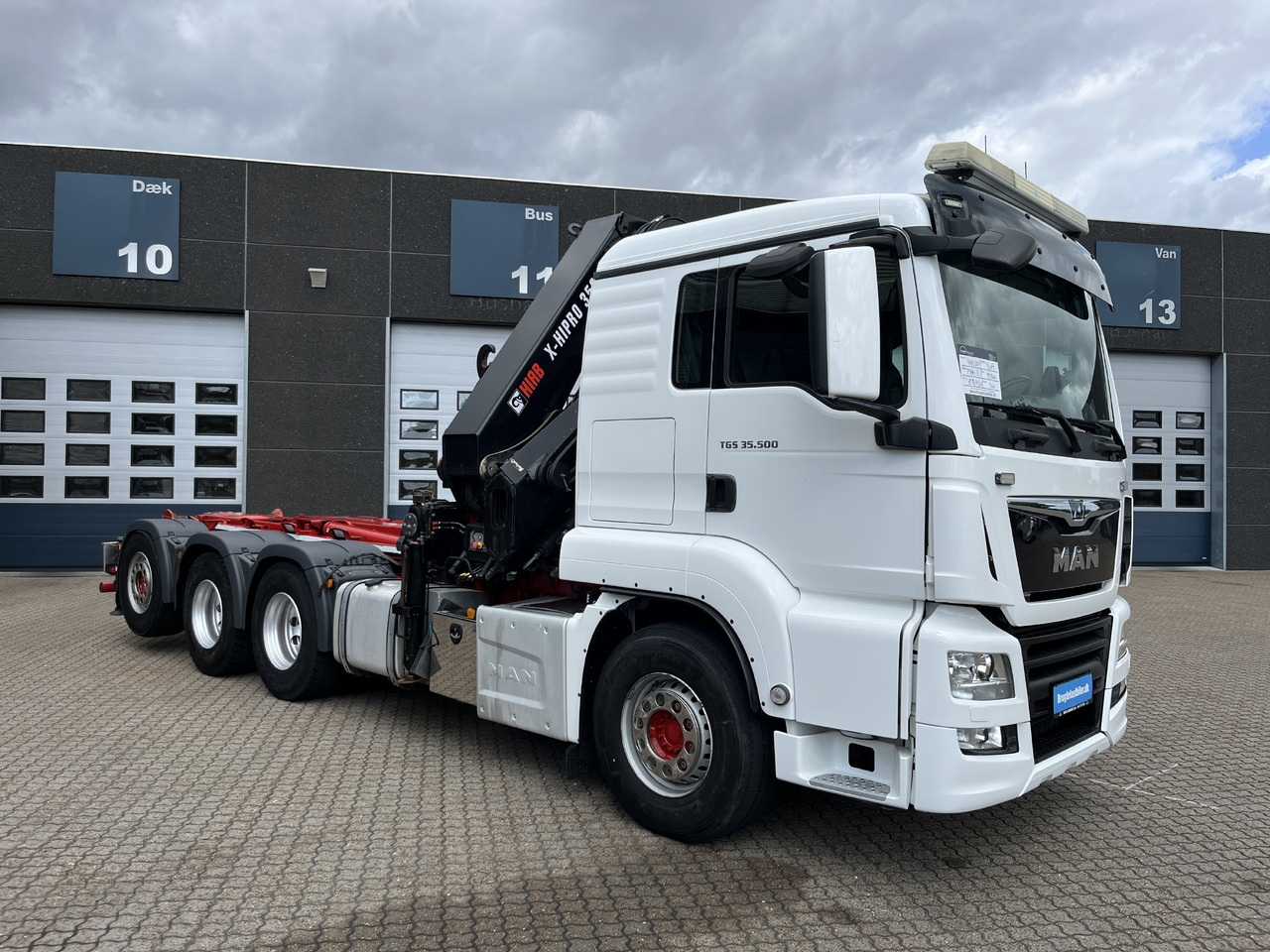 MAN TGS 35.500 8x4 - Kontejnérový podvozek/ Výměnná nástavba, Auto s hydraulickou rukou: obrázok 2 MAN TGS 35.500 8x4 - Kontejnérový podvozek/ Výměnná nástavba, Auto s hydraulickou rukou: obrázok 2