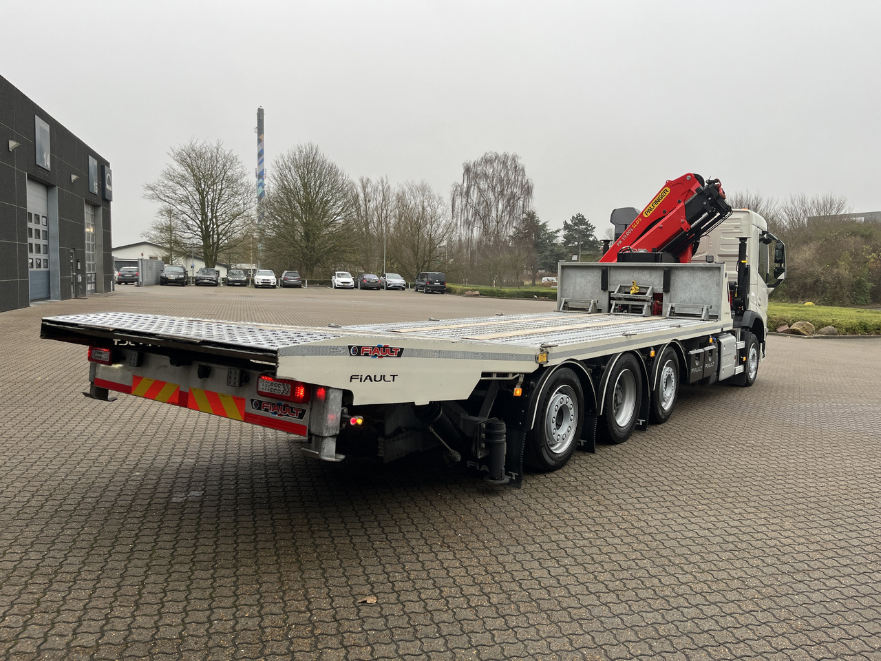 Volvo FM500 - Nákladné vozidlo na prepravu automobilov, Auto s hydraulickou rukou: obrázok 5 Volvo FM500 - Nákladné vozidlo na prepravu automobilov, Auto s hydraulickou rukou: obrázok 5