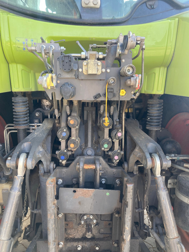CLAAS Arion 650 CMATIC - Traktor: obrázok 4 CLAAS Arion 650 CMATIC - Traktor: obrázok 4