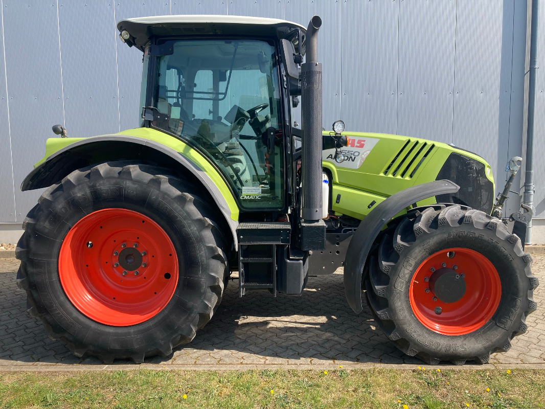CLAAS Arion 650 CMATIC - Traktor: obrázok 1 CLAAS Arion 650 CMATIC - Traktor: obrázok 1