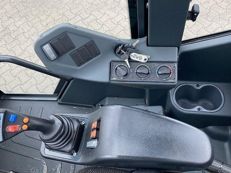 Schäffer 6680T - Teleskopický kolesový nakladač: obrázok 2 Schäffer 6680T - Teleskopický kolesový nakladač: obrázok 2