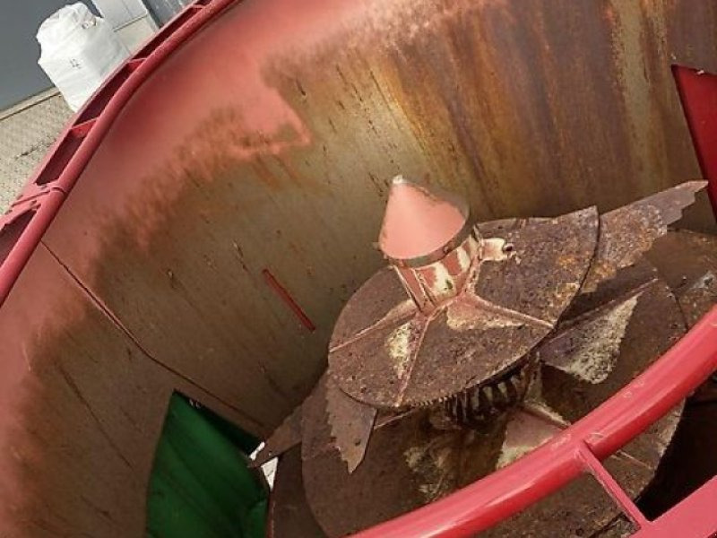 Strautmann Verti-Mix 951 - Kŕmny voz: obrázok 2 Strautmann Verti-Mix 951 - Kŕmny voz: obrázok 2