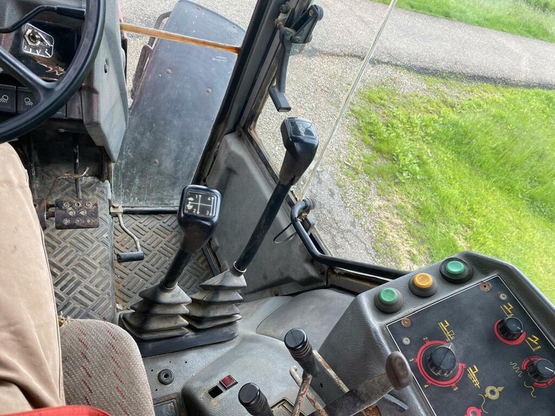 Massey Ferguson 3125 - Traktor: obrázok 4 Massey Ferguson 3125 - Traktor: obrázok 4