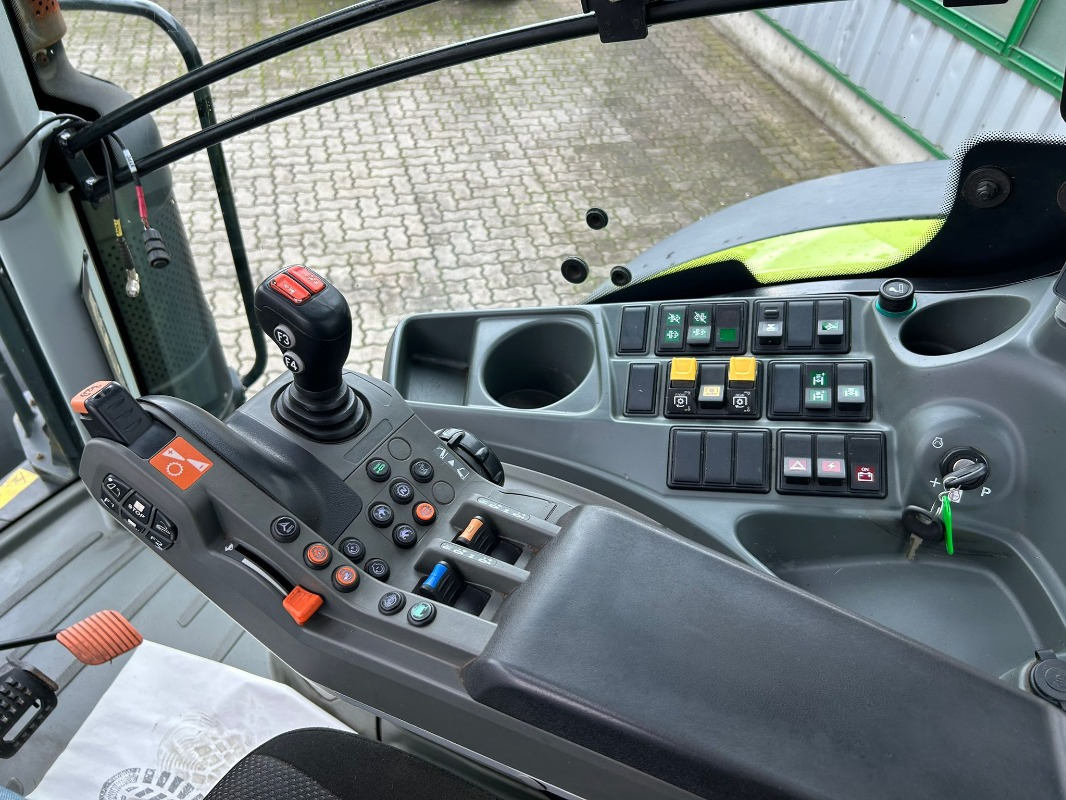 Traktor CLAAS Arion 660: obrázok 15