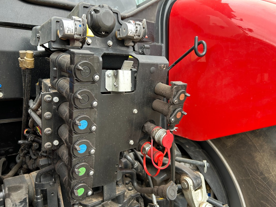Case Maxxum 150 CVX - Traktor: obrázok 2 Case Maxxum 150 CVX - Traktor: obrázok 2
