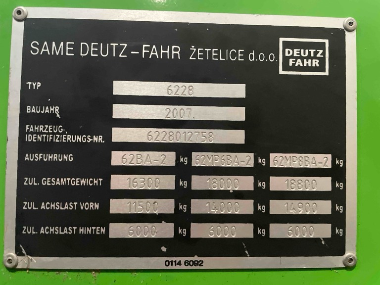 Deutz-Fahr 5690 HTS - Obilný kombajn: obrázok 2 Deutz-Fahr 5690 HTS - Obilný kombajn: obrázok 2