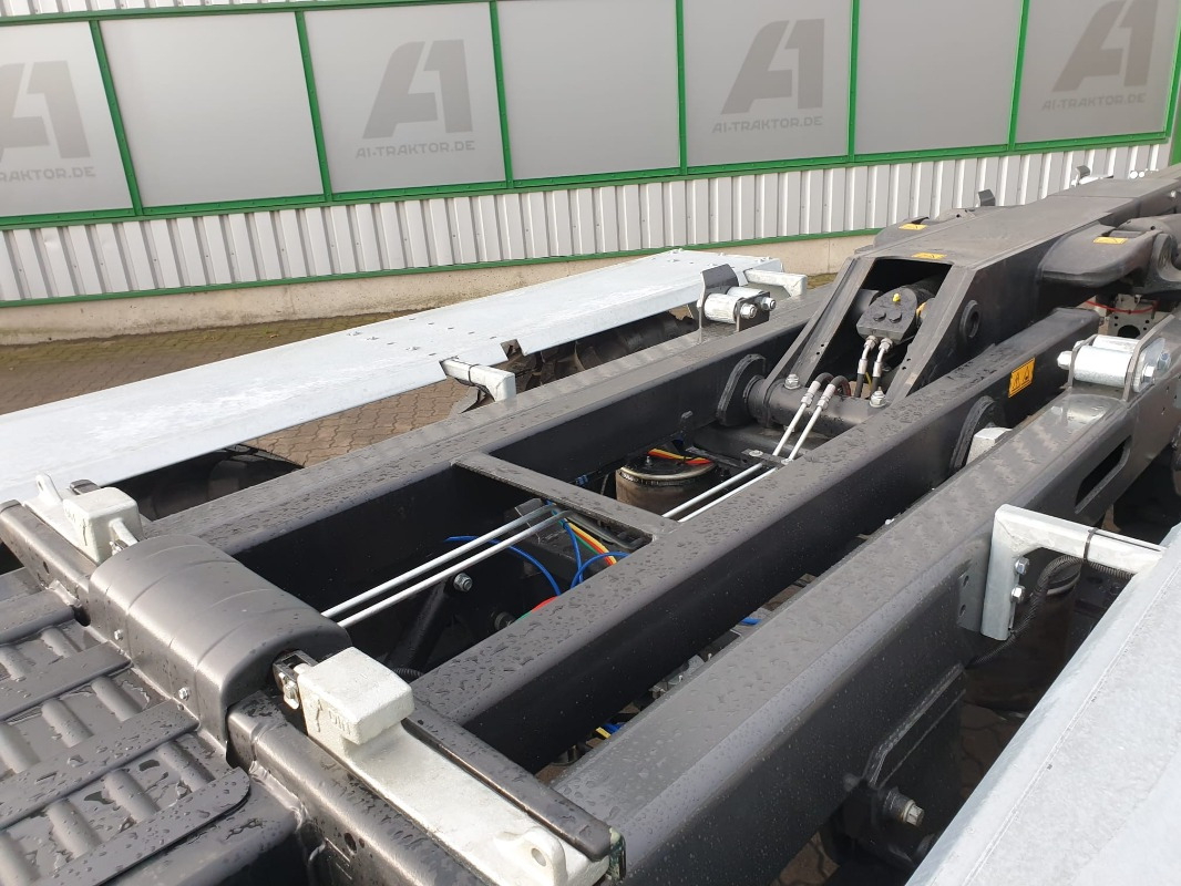 Nový Nástroj/ Vybavenie Fliegl HKL 22: obrázok 7 Nový Nástroj/ Vybavenie Fliegl HKL 22: obrázok 7