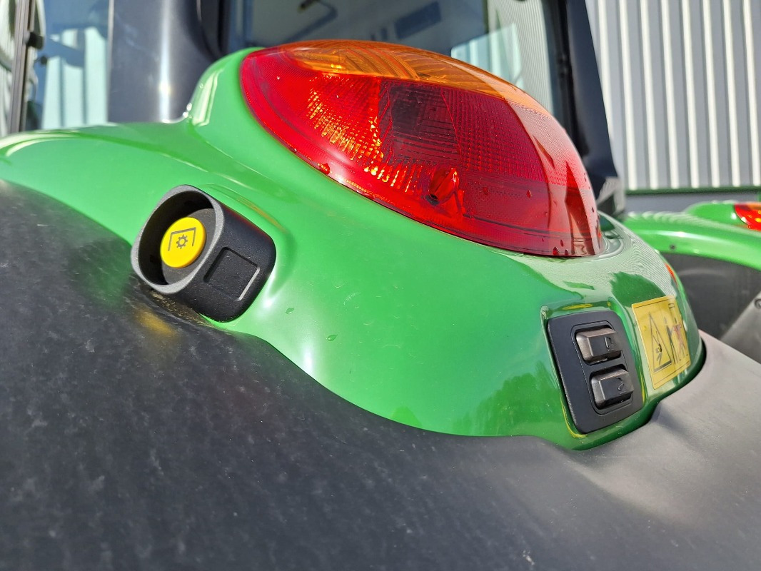 Leasing John Deere 6100M **MIETRÜCKLÄUFER** John Deere 6100M **MIETRÜCKLÄUFER**: obrázok 9