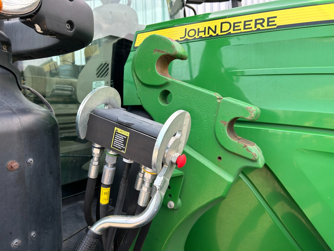 John Deere 6155R - Traktor: obrázok 4 John Deere 6155R - Traktor: obrázok 4