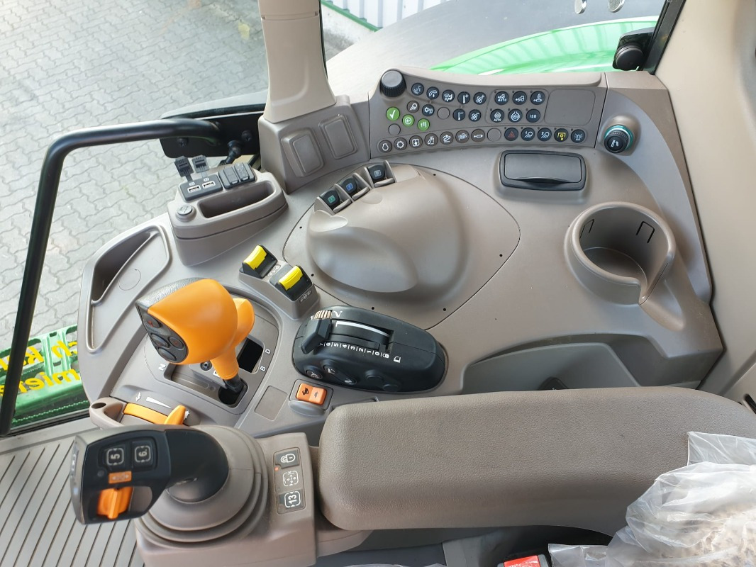 John Deere 6195M **MIETRÜCKLÄUFER** - Traktor: obrázok 5 John Deere 6195M **MIETRÜCKLÄUFER** - Traktor: obrázok 5