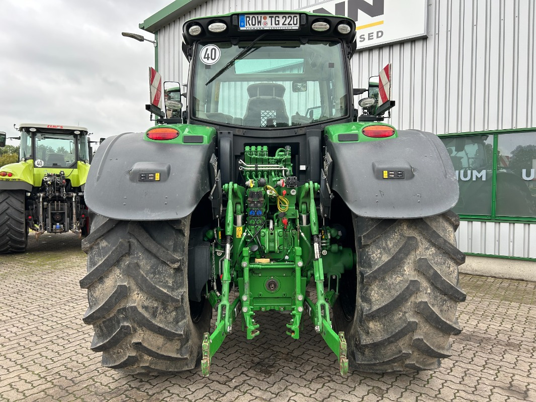 John Deere 6215R - Traktor: obrázok 5 John Deere 6215R - Traktor: obrázok 5