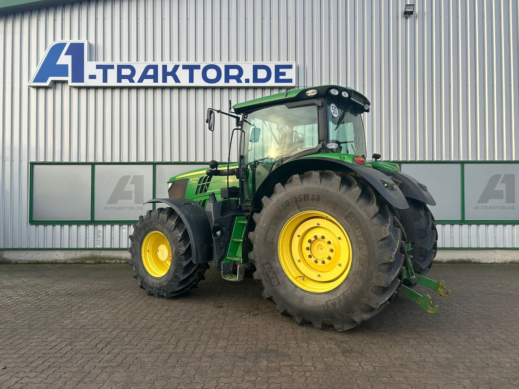 John Deere 6215R - Traktor: obrázok 3 John Deere 6215R - Traktor: obrázok 3