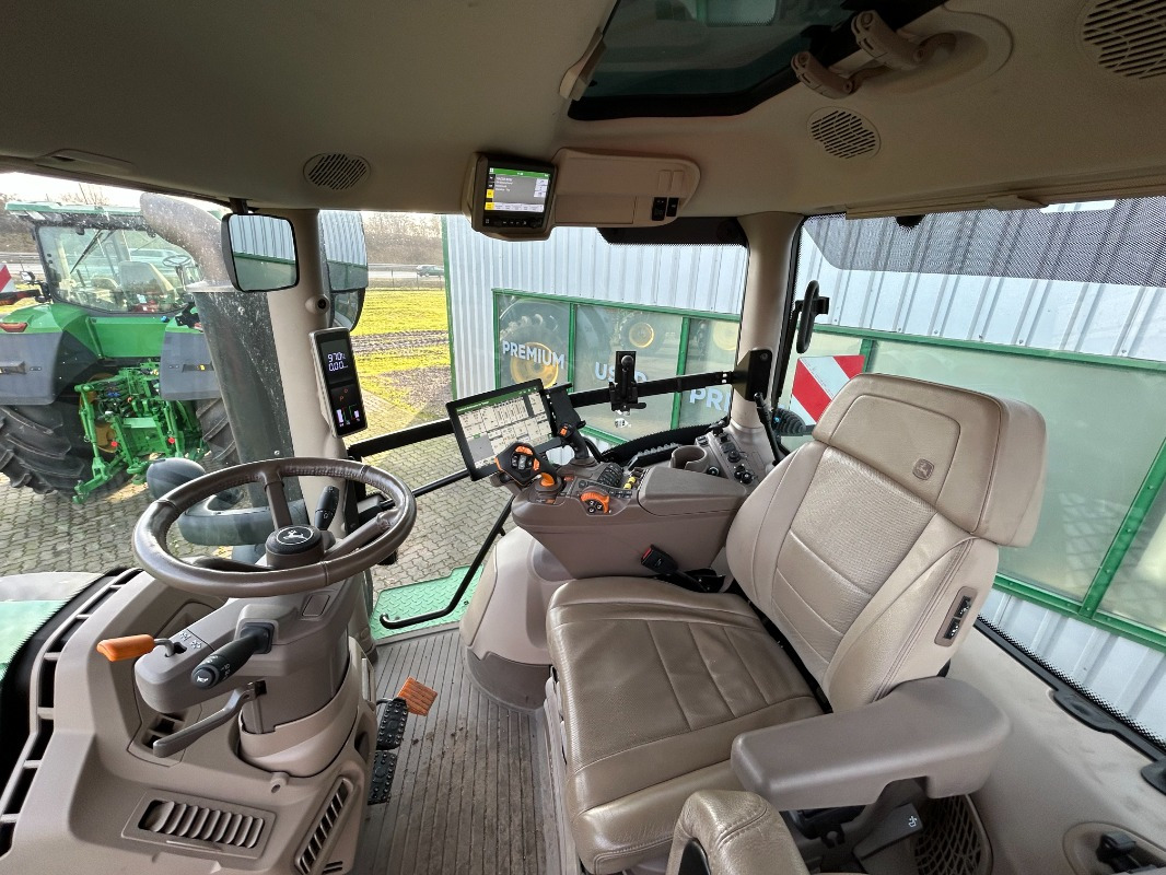 John Deere 6R 250 - Traktor: obrázok 3 John Deere 6R 250 - Traktor: obrázok 3