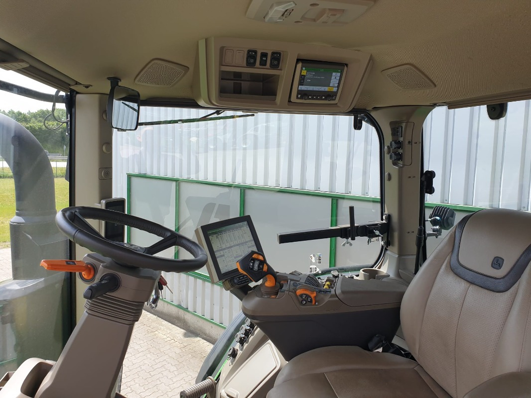 John Deere 7R 330 **MIETRÜCKLÄUFER** - Traktor: obrázok 4 John Deere 7R 330 **MIETRÜCKLÄUFER** - Traktor: obrázok 4