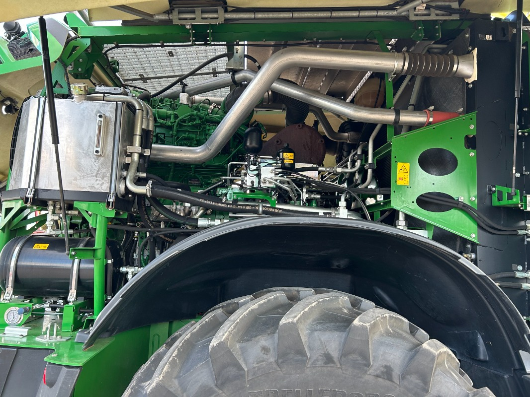 John Deere 8400 mit Kemper 475 Plus - Kombajn: obrázok 3 John Deere 8400 mit Kemper 475 Plus - Kombajn: obrázok 3