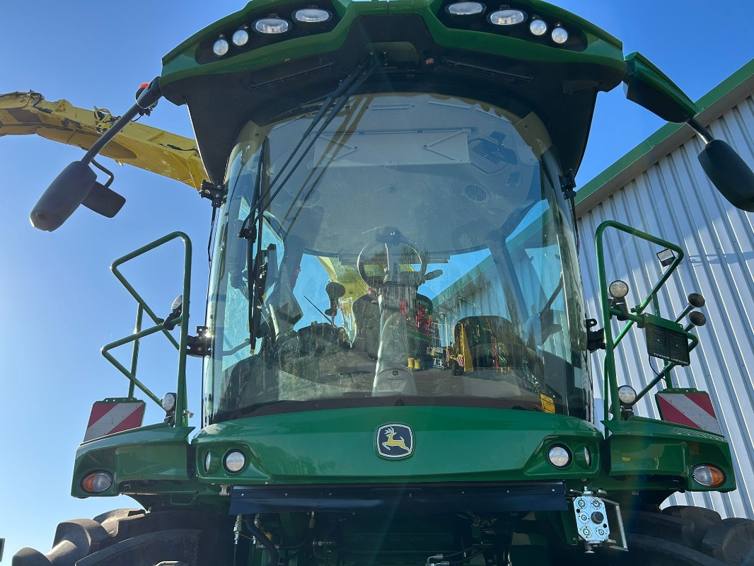 John Deere 8400i - Kombajn: obrázok 4 John Deere 8400i - Kombajn: obrázok 4
