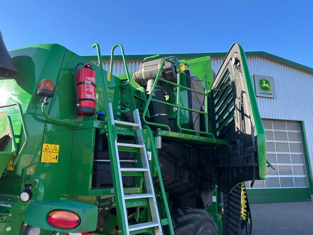 John Deere T660 - Obilný kombajn: obrázok 3 John Deere T660 - Obilný kombajn: obrázok 3