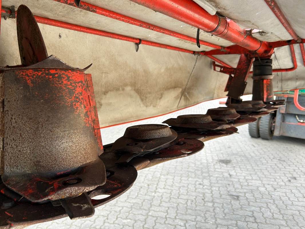 Kuhn GMD 702 GII - Kosačka: obrázok 5 Kuhn GMD 702 GII - Kosačka: obrázok 5