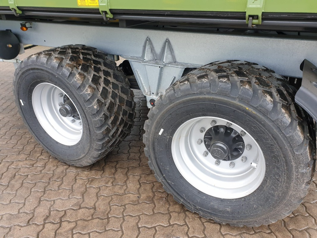Fliegl TDK 200 FOX - Príves: obrázok 4 Fliegl TDK 200 FOX - Príves: obrázok 4