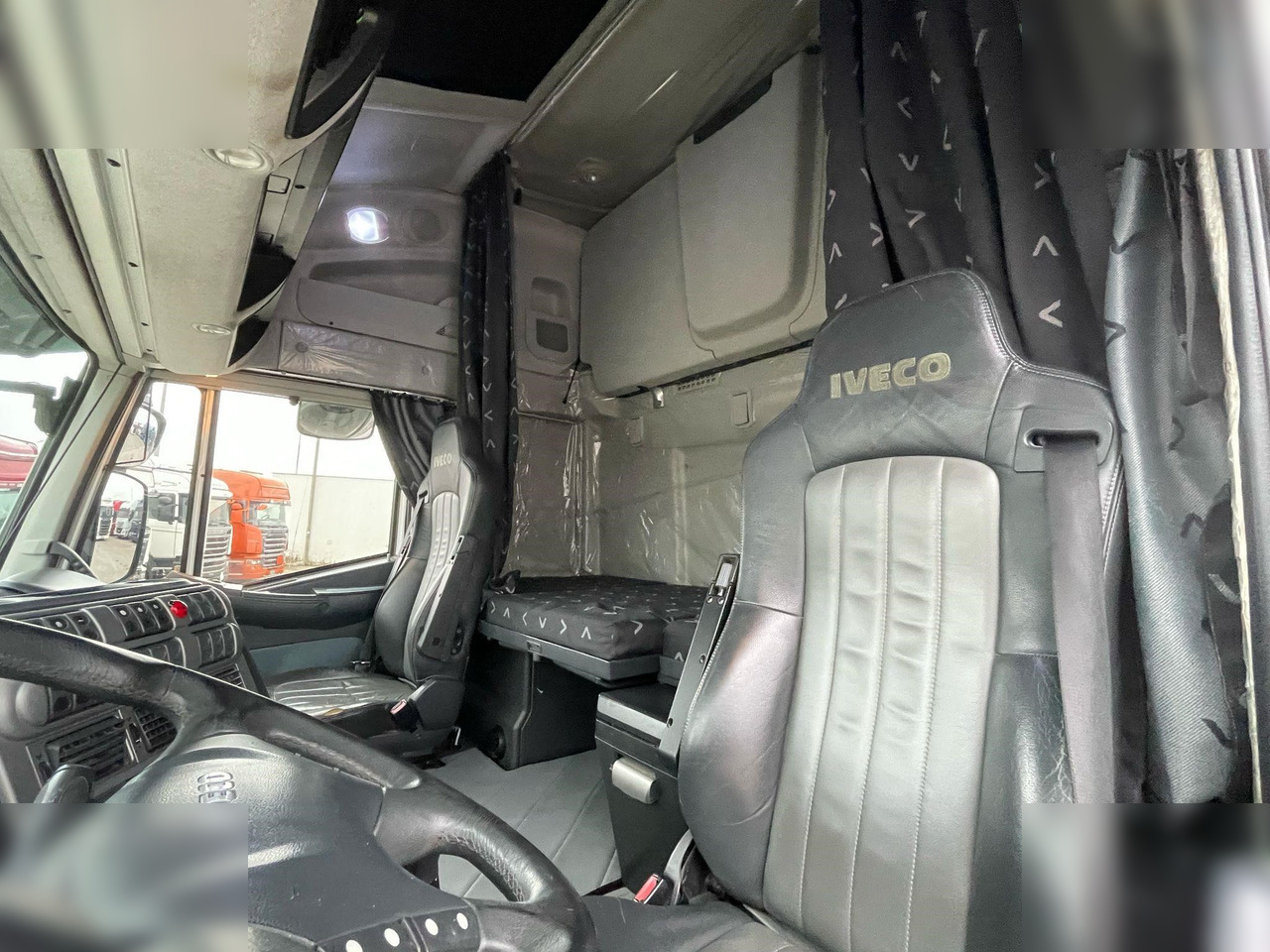 IVECO STRALIS 500 - Ťahač: obrázok 5 IVECO STRALIS 500 - Ťahač: obrázok 5