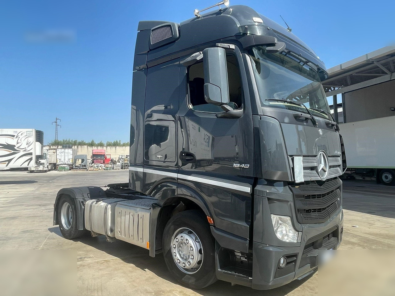 MERCEDES-BENZ ACTROS 1848 - Ťahač: obrázok 2 MERCEDES-BENZ ACTROS 1848 - Ťahač: obrázok 2