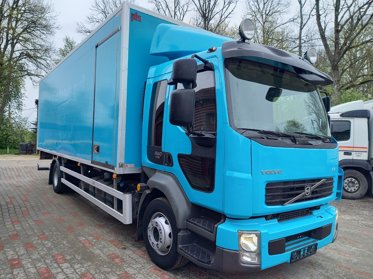 VOLVO FL, 4x2, 16000 KG. EEV - Skříňový nákladní auto: obrázok 3 VOLVO FL, 4x2, 16000 KG. EEV - Skříňový nákladní auto: obrázok 3