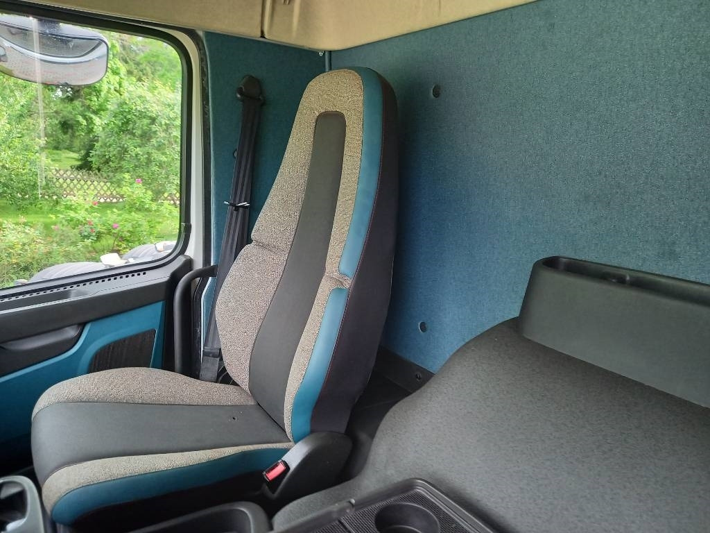 Chladirenské nákladné vozidlo Volvo FM 330, 6x2, CARRIER SUPRA 950 U: obrázok 45