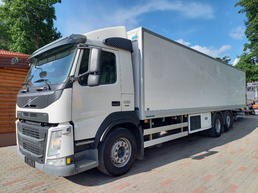 Chladirenské nákladné vozidlo Volvo FM 330, 6x2, CARRIER SUPRA 950 U: obrázok 8