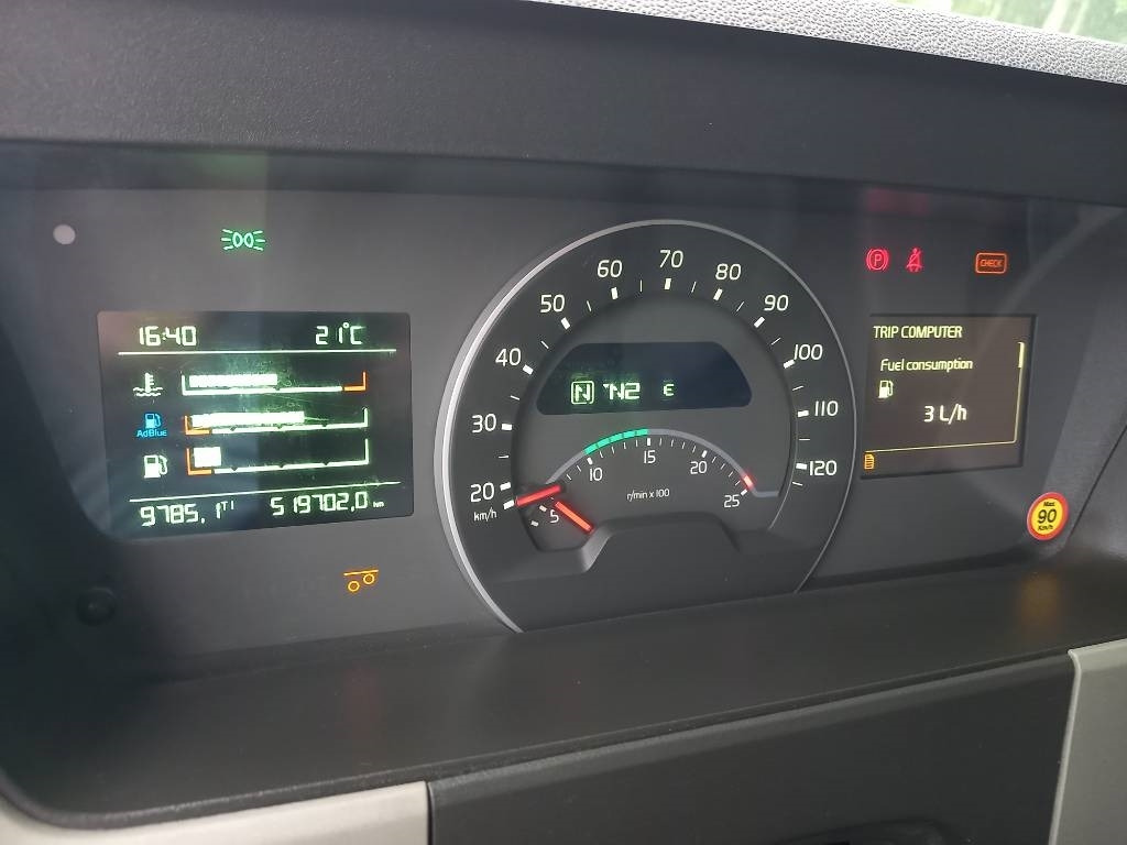 Chladirenské nákladné vozidlo Volvo FM 330, 6x2, CARRIER SUPRA 950 U: obrázok 49