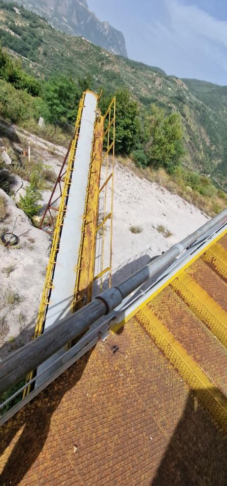 200 t 4 Decksiebmaschine mit prallbrecher - Třídič: obrázok 5 200 t 4 Decksiebmaschine mit prallbrecher - Třídič: obrázok 5