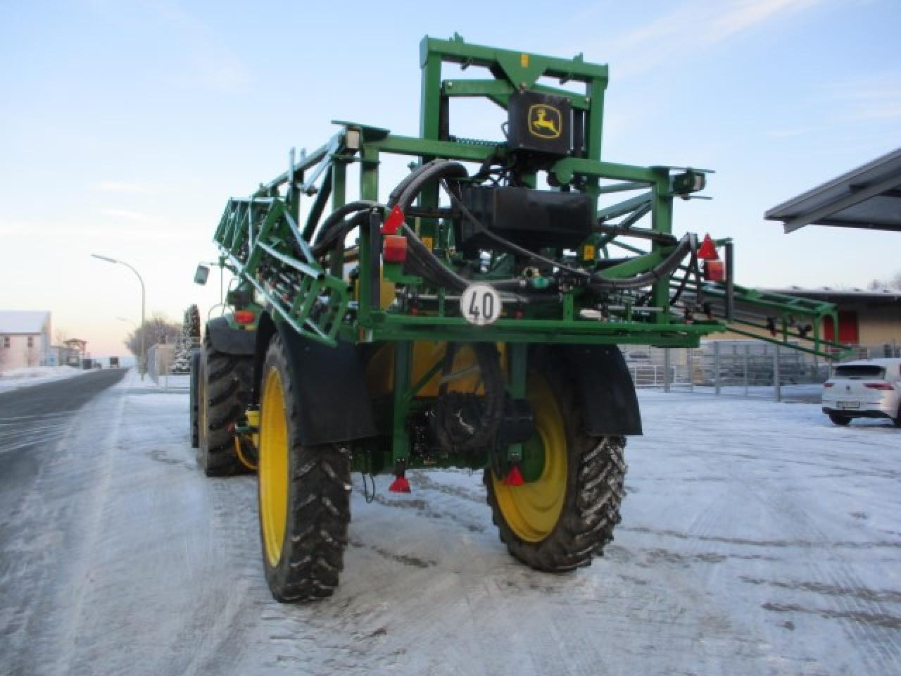 John Deere 732 - Ťahaný postrekovač: obrázok 3 John Deere 732 - Ťahaný postrekovač: obrázok 3