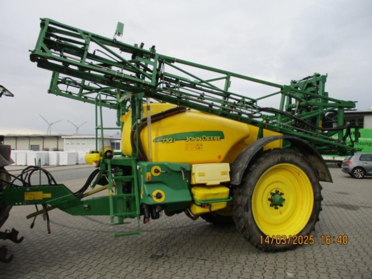 John Deere 732I - Ťahaný postrekovač: obrázok 2 John Deere 732I - Ťahaný postrekovač: obrázok 2